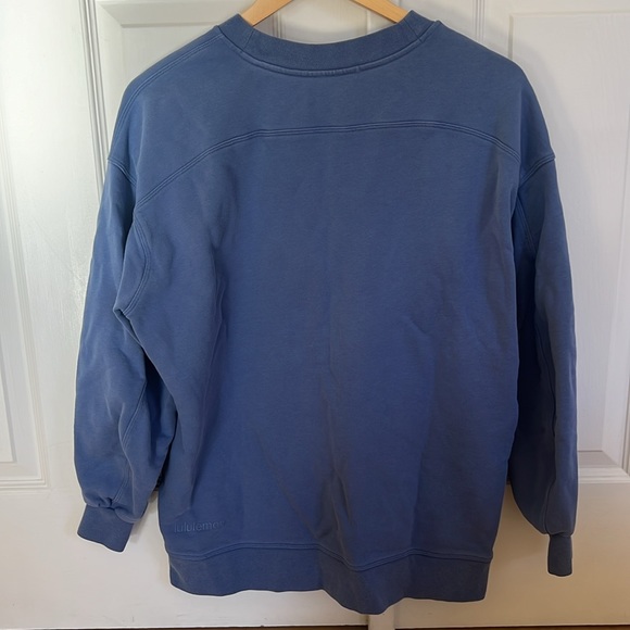 Comfy sweatshirt! - Picture 5 of 6